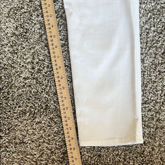 AG Adriano Goldschmied Prima Crop Cigarette Crop om Pearl White in SIze 28 - Picture 14 of 16